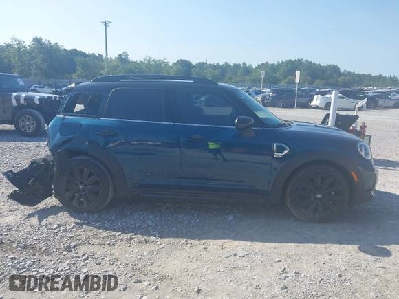 2022 MINI Countryman Cooper S with VIN WMZ53BR02N3N36112, listed as a IAAI auction lot 42561840 with 60,479 mi miles and . Bid and sale history available at DreamBid. Image 13.