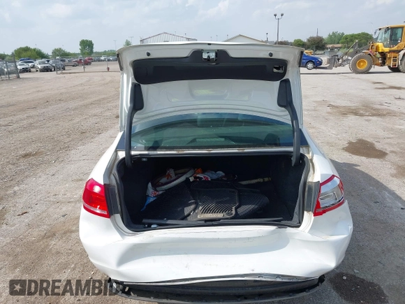 2014 Volkswagen Passat S с VIN 1VWAT7A34EC061268, выставлен на аукционе IAAI как лот 42288756 с пробегом 104 477 миль миль и . История ставок и продаж доступна на DreamBid. Изображение 16.