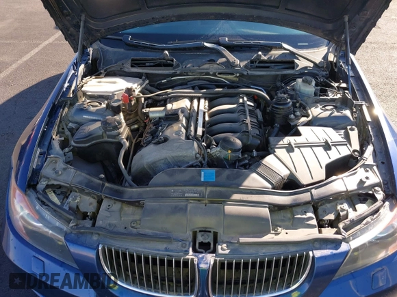 2006 BMW 3 Series 330xi with VIN WBAVD33546KV60455, listed as a IAAI auction lot 41525800 with 168,838 mi miles. Bid and sale history available at carsss.com. Image 10.