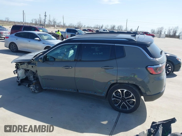 2022 Jeep Compass Limited z VIN 3C4NJDCB5NT136643, wystawiony jako IAAI lot #41737326 z przebiegiem 24 806 mil mil oraz . Historia ofert i sprzedaży dostępna na DreamBid. Obrazek 15.