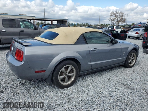 2006 Ford Mustang Standard with VIN 1ZVFT84N665265567, listed as a Copart auction lot 46153275 with 89,983 mi miles and Salvage Title. Bid and sale history available at carsss.com. Image 3.