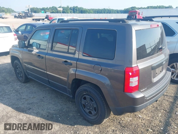 2016 Jeep Patriot Sport SE with VIN 1C4NJPBA0GD727725, listed as a IAAI auction lot 42571284 with 148,748 mi miles and . Bid and sale history available at DreamBid. Image 3.