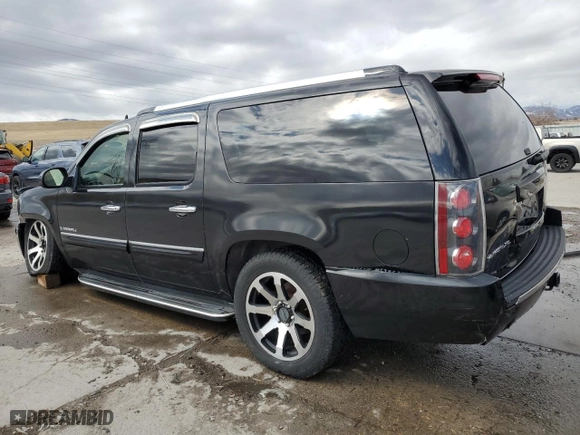 2007 GMC Yukon XL Denali with VIN 1GKFK66817J167254, listed as a Copart auction lot 47651825 with 131,998 mi miles and Salvage Title. Bid and sale history available at carsss.com. Image 2.