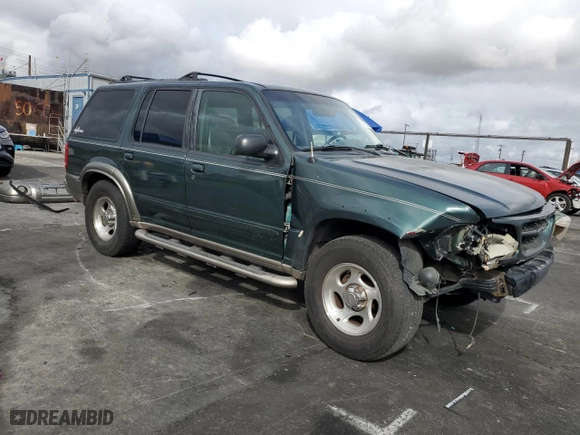 2000 Ford Explorer XLT with VIN 1FMZU73E9YZB18904, listed as a Copart auction lot 47890925 with 248,363 mi miles and Salvage Title. Bid and sale history available at carsss.com. Image 4.