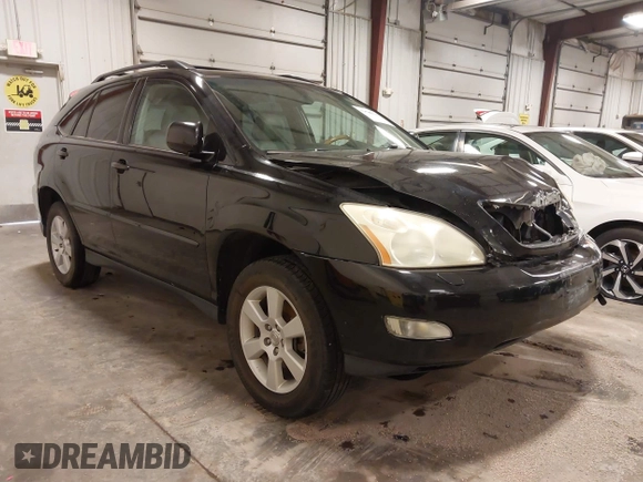 2006 Lexus RX 330 with VIN 2T2HA31U26C092998, listed as a IAAI auction lot 41898941 with 215,501 mi miles and . Bid and sale history available at carsss.com. Image 1.