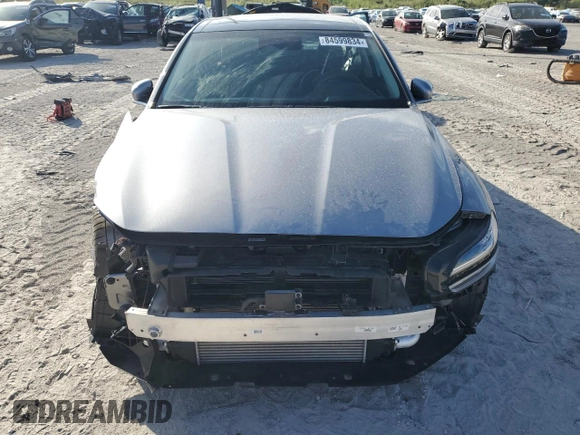 2022 Genesis G70 2.0T with VIN KMTG34TA3NU101875, listed as a Copart auction lot 84599834 with 20,997 mi miles and Salvage Title. Bid and sale history available at DreamBid. Image 5.