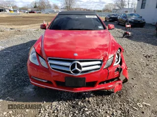 2011 Mercedes-Benz E 350 with VIN WDDKK5GFXBF101031, listed as a Copart auction lot 43457965 with 114,686 mi miles and Salvage title. Bid and sale history available at DreamBid. Image 5.