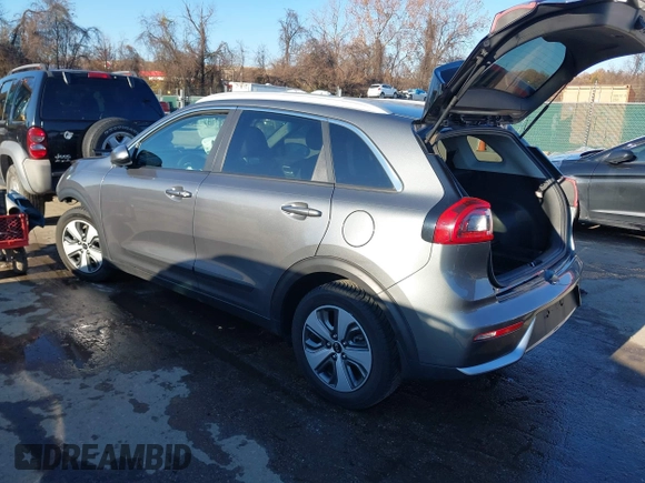 2018 Kia Niro LX with VIN KNDCB3LC0J5161919, listed as a IAAI auction lot 41004920 with 92,158 mi miles. Bid and sale history available at carsss.com. Image 3.