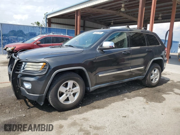 2011 Jeep Grand Cherokee Laredo z VIN 1J4RR4GG2BC518713, wystawiony jako Copart lot #55947995 z przebiegiem 119 783 mil mil oraz Szkoda całkowita • Salvage title. Historia ofert i sprzedaży dostępna na DreamBid. Obrazek 1.