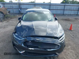 2019 Ford Fusion SEL with VIN 3FA6P0CD7KR159644, listed as a IAAI auction lot 40280287 with 57,329 mi miles. Bid and sale history available at carsss.com. Image 6.