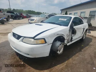2000 Ford Mustang with VIN 1FAFP404XYF130074, listed as a Copart auction lot 60874945 with 233,035 mi miles and Non repairable. Bid and sale history available at DreamBid. Image 1.