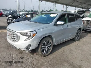 2020 GMC Terrain Denali z VIN 3GKALXEX0LL294117, wystawiony jako IAAI lot #42343656 z przebiegiem 67 697 mil mil oraz . Historia ofert i sprzedaży dostępna na DreamBid. Obrazek 2.