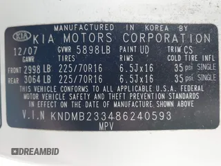 2008 Kia Sedona LX with VIN KNDMB233486240593, listed as a IAAI auction lot 41639585 with 173,067 mi miles. Bid and sale history available at carsss.com. Image 9.