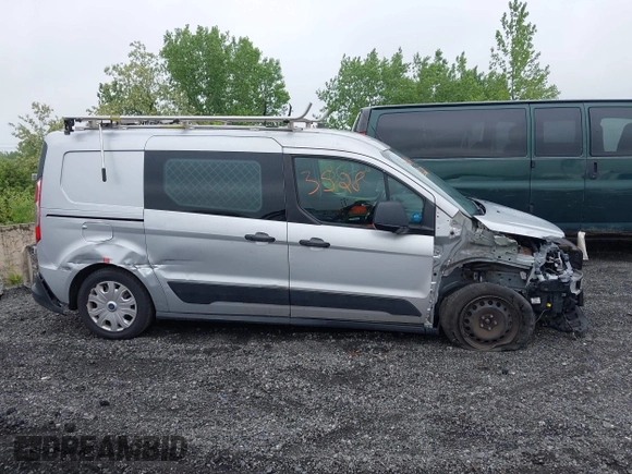 2019 Ford Transit Connect XLT z VIN NM0LS7F22K1414917, wystawiony jako IAAI lot #42143528 z przebiegiem 44 702 mil mil oraz . Historia ofert i sprzedaży dostępna na DreamBid. Obrazek 13.