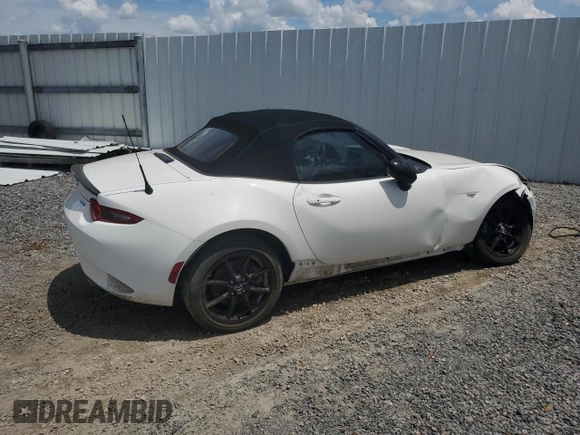 2021 Mazda MX-5 Miata Sport with VIN JM1NDAB74M0452596, listed as a Copart auction lot 60275585 with 21,839 mi miles and Clean title. Bid and sale history available at DreamBid. Image 3.