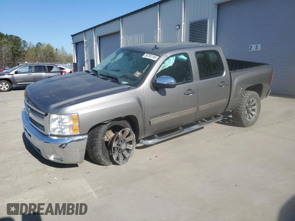 2013 Chevrolet Silverado 1500 LT with VIN 3GCPKSE76DG121935, listed as a Copart auction lot 50785745 with 139,421 mi miles and Salvage Title. Bid and sale history available at DreamBid. Image 1.