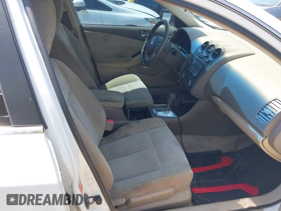 2009 Nissan Altima S with VIN 1N4AL21E19C155529, listed as a IAAI auction lot 42093236 with 210,256 mi miles and . Bid and sale history available at DreamBid. Image 5.