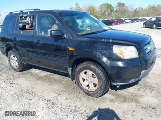 2008 Honda Pilot VP with VIN 5FNYF18228B048870, listed as a IAAI auction lot 41875026 with 195,542 mi miles. Bid and sale history available at carsss.com. Image 1.