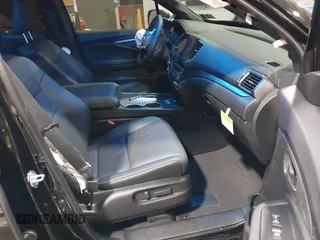 2025 Honda Passport EX-L z VIN 5FNYF8H54SB010454, wystawiony jako IAAI lot #41569333 z przebiegiem 4592 mil mil oraz . Historia ofert i sprzedaży dostępna na DreamBid. Obrazek 5.