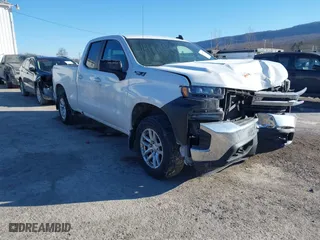 2019 Chevrolet Silverado 1500 LT with VIN 1GCRYDED0KZ318072, listed as a IAAI auction lot 41417733 with 100,774 mi miles. Bid and sale history available at carsss.com. Image 1.