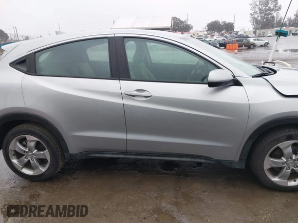 2021 Honda HR-V LX with VIN 3CZRU5H36MM710931, listed as a IAAI auction lot 41532831 with 46,760 mi miles. Bid and sale history available at carsss.com. Image 14.