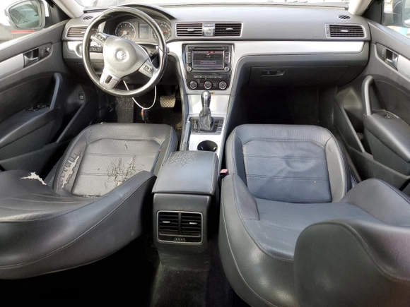 2013 Volkswagen Passat SE w/Sunroof with VIN 1VWBH7A33DC125319, listed as a Copart auction lot 44642515 with 175,704 mi miles and Clean Title. Bid and sale history available at carsss.com. Image 8.