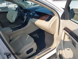 2016 Ford Taurus Limited z VIN 1FAHP2F89GG157721, wystawiony jako IAAI lot #42358132 z przebiegiem 108 384 mil mil oraz . Historia ofert i sprzedaży dostępna na DreamBid. Obrazek 5.