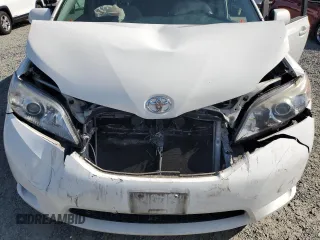 2017 Toyota Sienna LE Auto Access Seat with VIN 5TDKZ3DC2HS807651, listed as a Copart auction lot 61308995 with 148,707 mi miles and Salvage title. Bid and sale history available at DreamBid. Image 12.