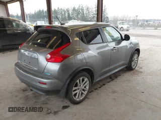 2014 Nissan Juke S with VIN JN8AF5MV2ET363397, listed as a IAAI auction lot 41420317 with 85,254 mi miles. Bid and sale history available at carsss.com. Image 4.