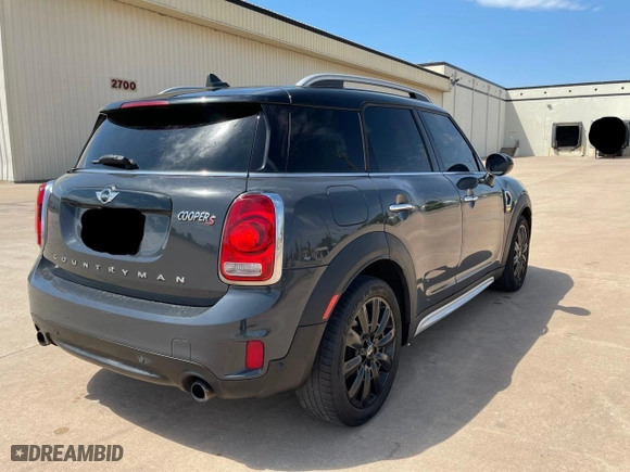 2017 MINI Countryman Cooper S with VIN WMZYT3C36H3D97910, listed as a Copart auction lot 53674275 with 173,144 mi miles and Clean Title. Bid and sale history available at carsss.com. Image 4.