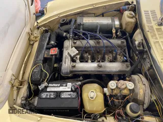 1973 Alfa Romeo Spider z VIN AR3041681, wystawiony jako Copart lot #55390735 z przebiegiem 20 513 mil mil oraz Tytuł czysty. Historia ofert i sprzedaży dostępna na DreamBid. Obrazek 7.