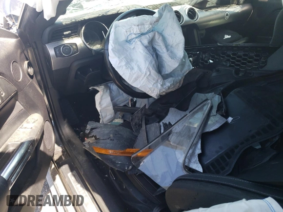 2019 Ford Mustang GT z VIN 1FA6P8CF2K5104120, wystawiony jako Copart lot #50182685 z przebiegiem Nie podano mil oraz Szkoda całkowita • Salvage title. Historia ofert i sprzedaży dostępna na DreamBid. Obrazek 8.