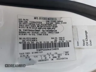 2006 Ford Taurus SE with VIN 1FAFP53U06A134825, listed as a IAAI auction lot 41540700 with 177,640 mi miles. Bid and sale history available at carsss.com. Image 9.