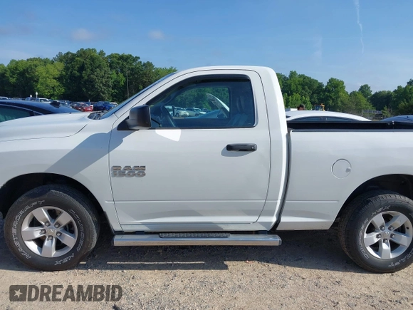 2018 Ram 1500 Tradesman с VIN 3C6JR7AGXJG210530, выставлен на аукционе IAAI как лот 42522902 с пробегом 83 546 миль миль и . История ставок и продаж доступна на DreamBid. Изображение 14.