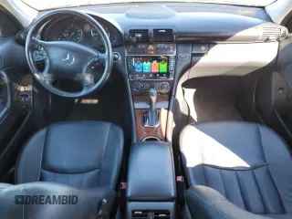 2005 Mercedes-Benz C 240 with VIN WDBRF81J45F603063, listed as a Copart auction lot 44751855 with 161,502 mi miles and Salvage Title. Bid and sale history available at DreamBid. Image 8.