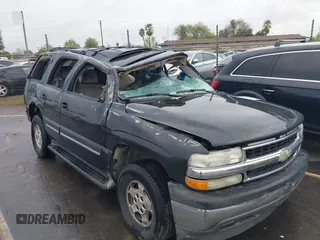 2005 Chevrolet Tahoe Z71 with VIN 1GNEC13T15R205653, listed as a IAAI auction lot 41808672 with 210,261 mi miles and . Bid and sale history available at DreamBid. Image 6.