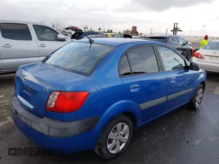 2008 Kia Rio LX with VIN KNADE123486365738, listed as a IAAI auction lot 41902367 with 248,194 mi miles. Bid and sale history available at carsss.com. Image 4.