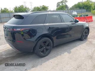 2018 Land Rover Range Rover Velar S с VIN SALYB2RN8JA770331, выставлен на аукционе IAAI как лот 42402894 с пробегом 98 432 миль миль и . История ставок и продаж доступна на DreamBid. Изображение 4.