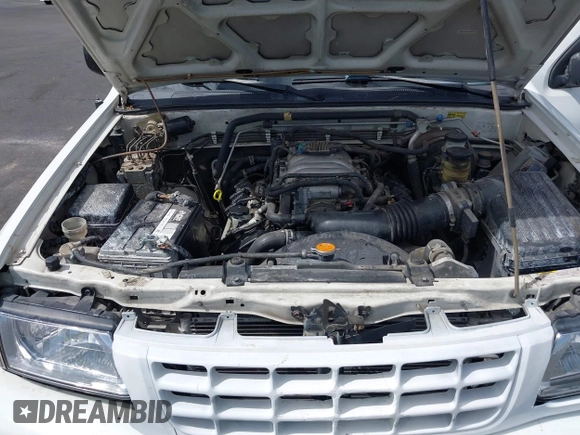 2001 Isuzu Rodeo S with VIN 4S2CK58W614329085, listed as a IAAI auction lot 42303013 with 171,933 mi miles and . Bid and sale history available at DreamBid. Image 10.