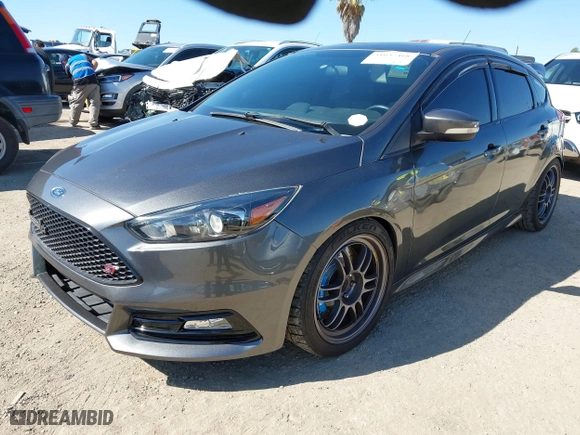 2017 Ford Focus ST with VIN 1FADP3L95HL303879, listed as a IAAI auction lot 41637468 with 92,593 mi miles. Bid and sale history available at carsss.com. Image 2.