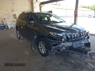 2018 Jeep Cherokee Latitude Plus with VIN 1C4PJMLB0JD512965, listed as a IAAI auction lot 42578881 with 48,290 mi miles and . Bid and sale history available at DreamBid. Image 1.