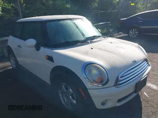 2007 MINI Hardtop с VIN WMWMF335X7TU63276, выставлен на аукционе IAAI как лот 42529447 с пробегом 147 527 миль миль и . История ставок и продаж доступна на DreamBid. Изображение 1.