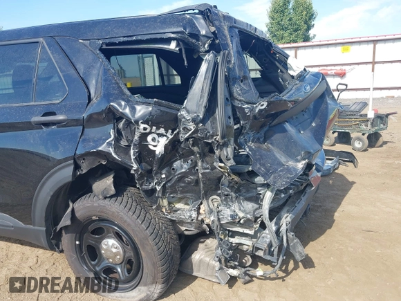 2023 Ford Police Interceptor z VIN 1FM5K8AC8PGB59787, wystawiony jako IAAI lot #42607731 z przebiegiem 23 205 mil mil oraz . Historia ofert i sprzedaży dostępna na DreamBid. Obrazek 17.