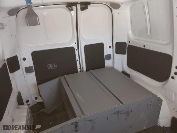 2015 Chevrolet City Express Cargo Van LS with VIN 3N63M0YN0FK729860, listed as a IAAI auction lot 41880736 with 108,447 mi miles. Bid and sale history available at carsss.com. Image 8.