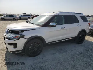 2018 Ford Explorer Platinum z VIN 1FM5K8HT8JGB32408, wystawiony jako Copart lot #59819545 z przebiegiem 128 045 mil mil oraz Szkoda całkowita • Salvage title. Historia ofert i sprzedaży dostępna na DreamBid. Obrazek 1.