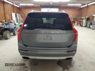 2017 Volvo XC90 Momentum z VIN YV4A22PK5H1125032, wystawiony jako Copart lot #56571475 z przebiegiem 132 549 mil mil oraz Szkoda całkowita • Salvage title. Historia ofert i sprzedaży dostępna na DreamBid. Obrazek 6.