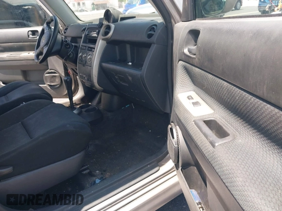 2006 Scion xB z VIN JTLKT324264122365, wystawiony jako IAAI lot #42315138 z przebiegiem 294 826 mil mil oraz . Historia ofert i sprzedaży dostępna na DreamBid. Obrazek 5.