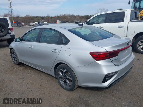 2019 Kia Forte LXS z VIN 3KPF24AD3KE041214, wystawiony jako IAAI lot #41893834 z przebiegiem 105 581 mil mil oraz . Historia ofert i sprzedaży dostępna na DreamBid. Obrazek 3.