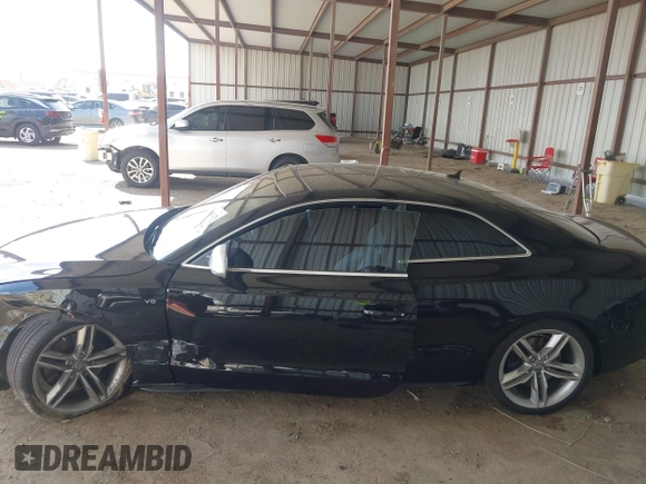 2008 Audi S5 with VIN WAURV78T88A044170, listed as a IAAI auction lot 41884128 with 70,103 mi miles. Bid and sale history available at carsss.com. Image 14.