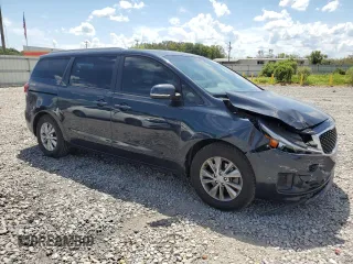 2015 Kia Sedona LX with VIN KNDMB5C14F6043095, listed as a Copart auction lot 69256824 with 181,202 mi miles and Salvage Title. Bid and sale history available at carsss.com. Image 4.